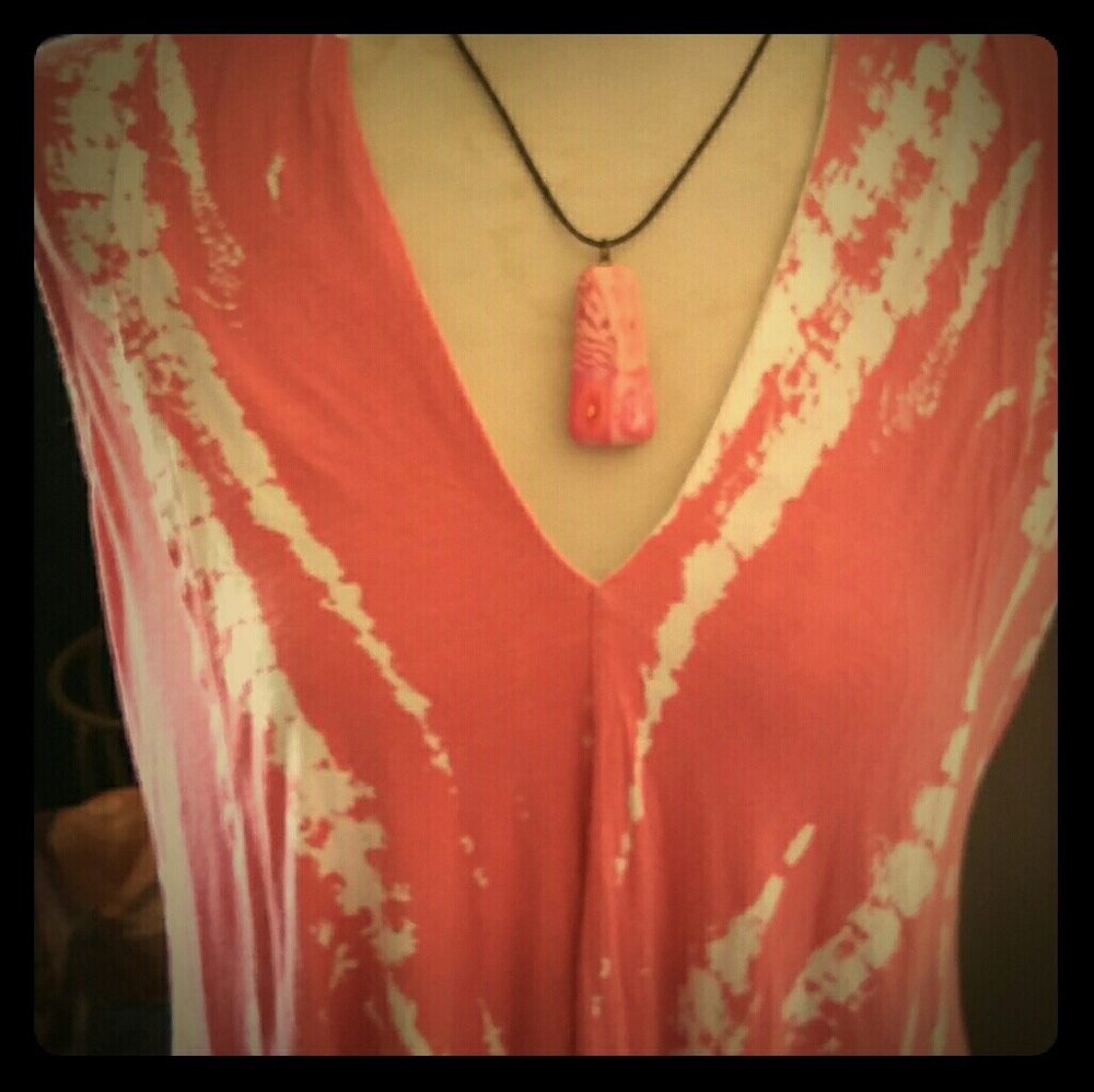 Pretty tie dye V-neck top-  like new!!!